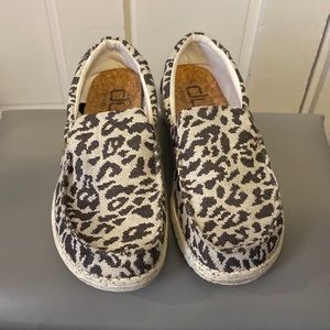 Hey dude woman’s size 7